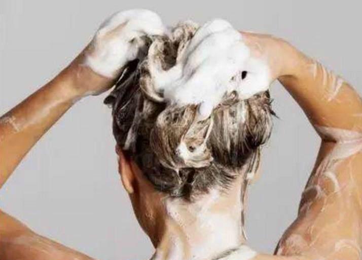 如何防止硬水导致头发受损