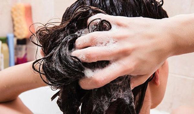 硬水是导致脱发的原因，水质和头发有什么关系