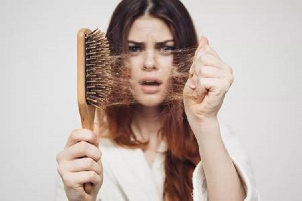 女性脱发患者为什么增多？脱发原因有哪些？